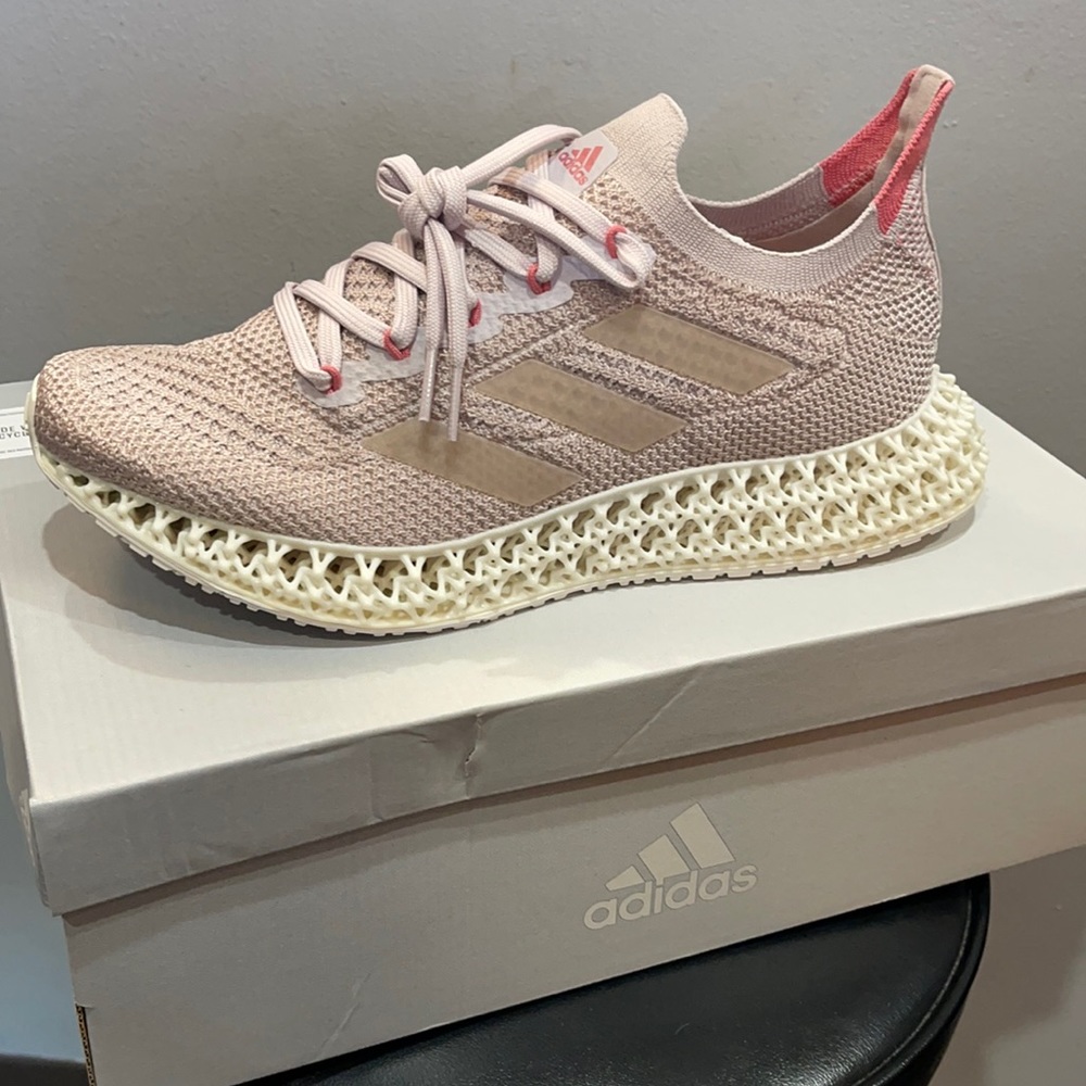 New with Tags Adidas 4DFWD W 9.5 running shoe